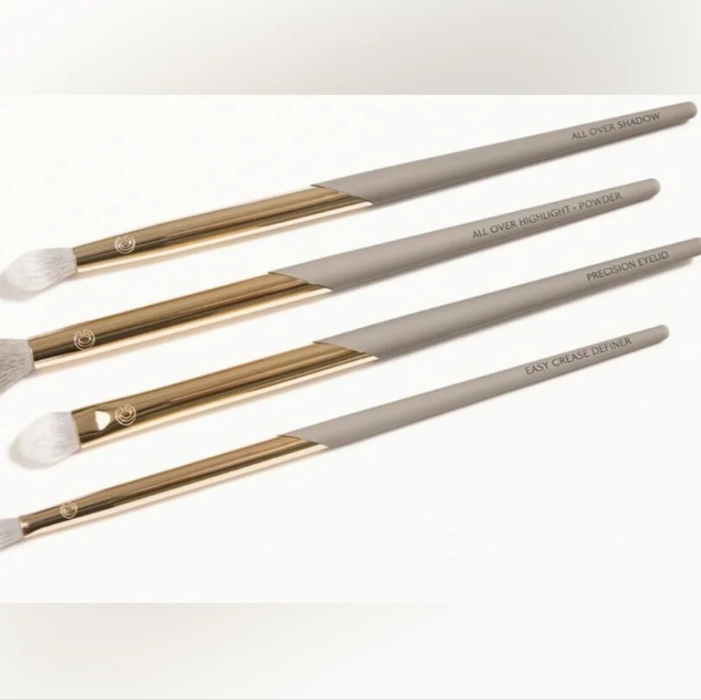 Complex Culture 4 Piece Eyeshadow Brush Set